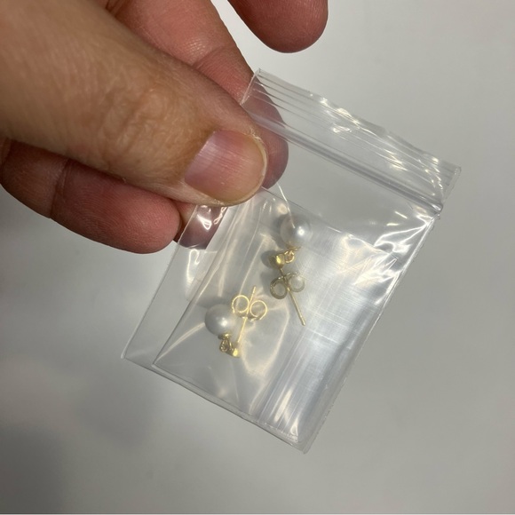 Pandora treated freshwater cultured pearl & stone drop earrings new in package - Picture 4 of 9